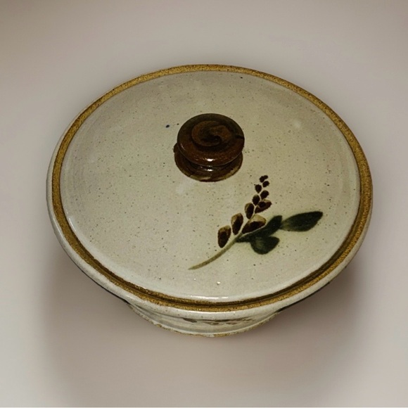 Signed Studio Art Pottery Lidded Caserole Dish Vessel - Picture 2 of 6